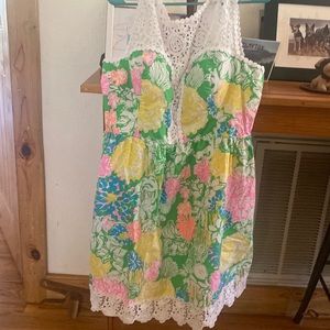 Women's Lily Pulitzer dress.